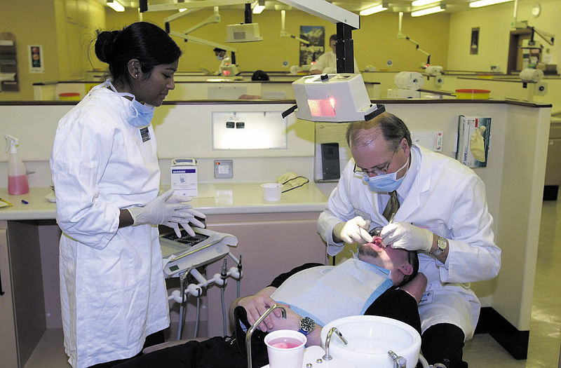 File:Dentistry.jpg