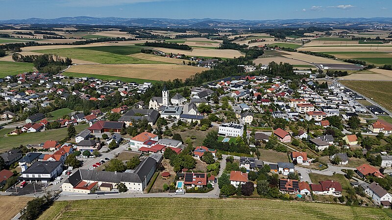 File:Luftbild Hargelsberg.jpg