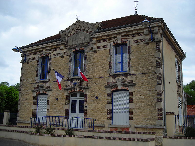 File:Mairie Fontaine dans l'Aube.JPG