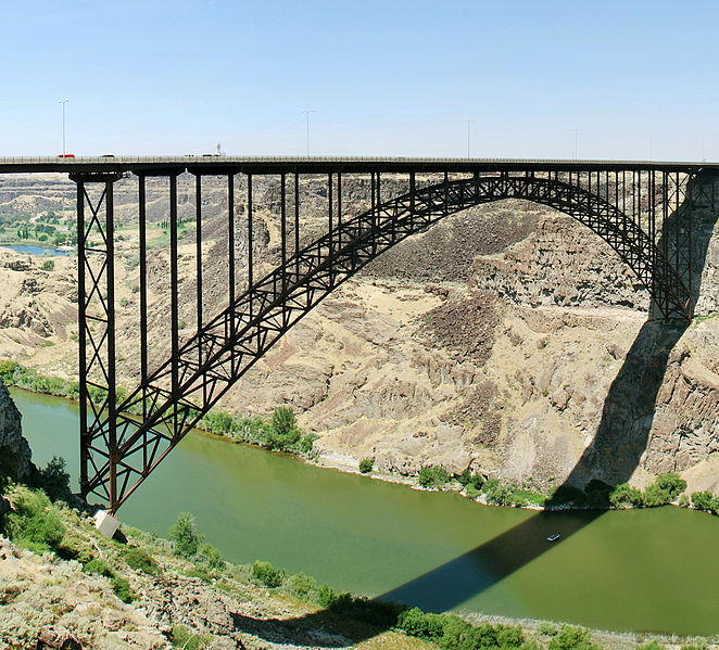 File:Perrine Bridge Twin Falls2.jpg