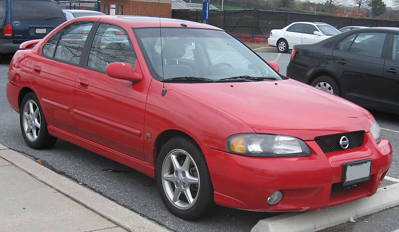 Archivo:2002-2003 Nissan Sentra SE-R.jpg