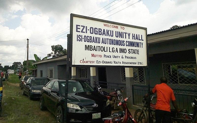 File:Ezi ogbaku unity hall.jpg