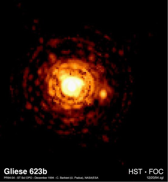 File:Gliese 623.jpg