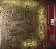 Gruesa lámina de oro para revestimiento de muro inca