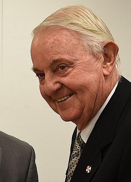 File:Prof Bob Elliott (cropped).jpg