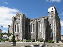 The church in Saint-Ouën-des-Toits