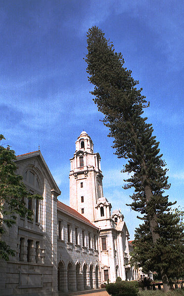 File:Bangalore College.jpg