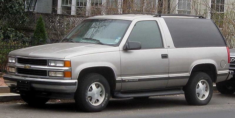 File:Chevrolet Tahoe 2-door.jpg