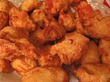 Deep-fried chicken with sweet and sour sauce