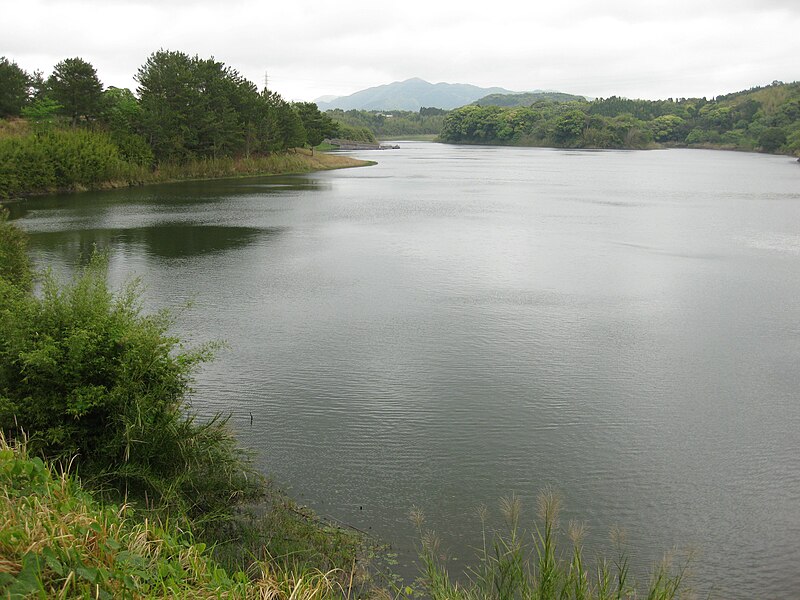 File:Lake Satsumako.jpg