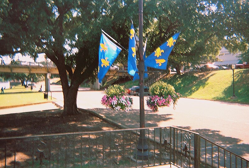 File:Natchitoches Front Street.jpg