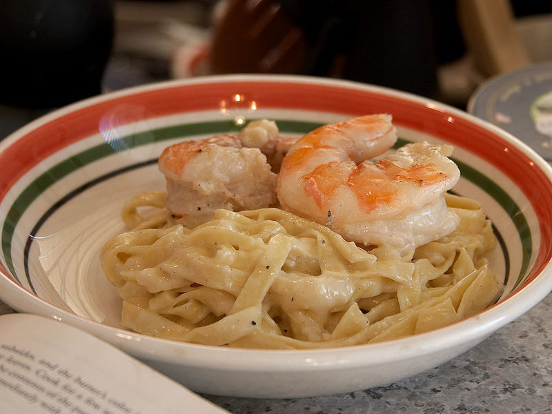 Archivo:Shrimp Fettucini Alfredo.jpg