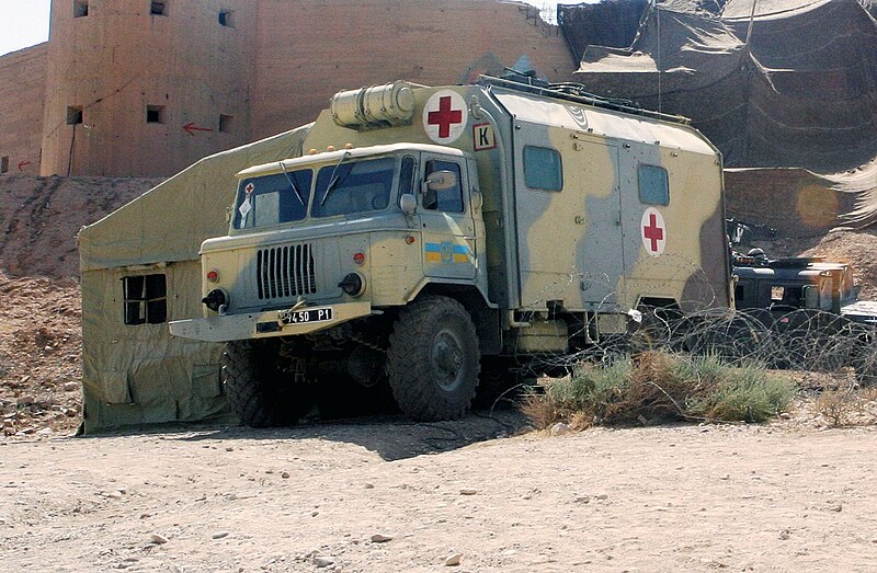 Файл:Ukrainian ambulance in Iraq.jpg