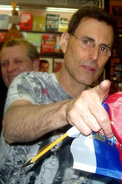 File:Uri Geller in Russia.jpg