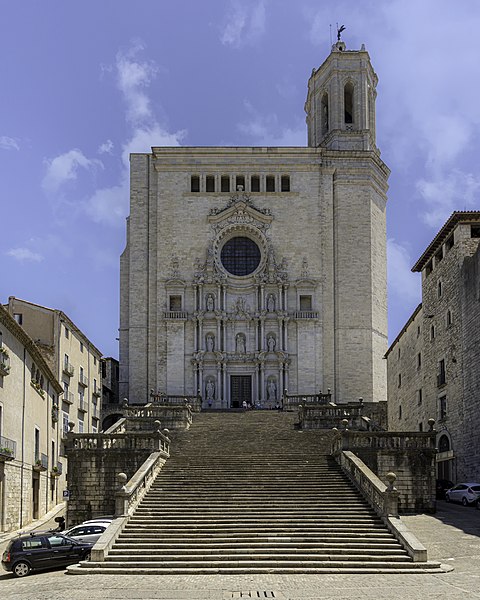 Archivo:Girona Cathedral 2020.jpg