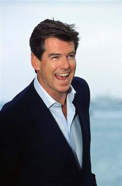 Archivo:PierceBrosnan(CannesPhotoCall).jpg