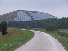 Atzenhof muellberg.jpg