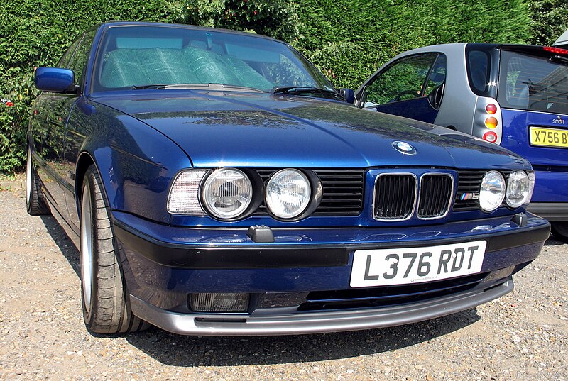 Archivo:E34 M5.jpg