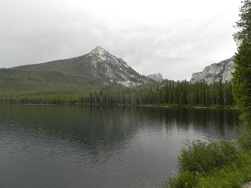 File:Pettit Lake.jpg