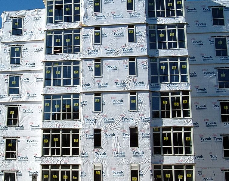 Файл:Tyvek house wrap.jpg