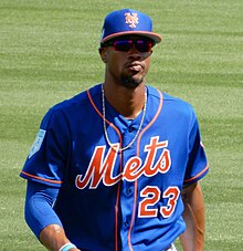 Keon Broxton (46478402404) (cropped).jpg