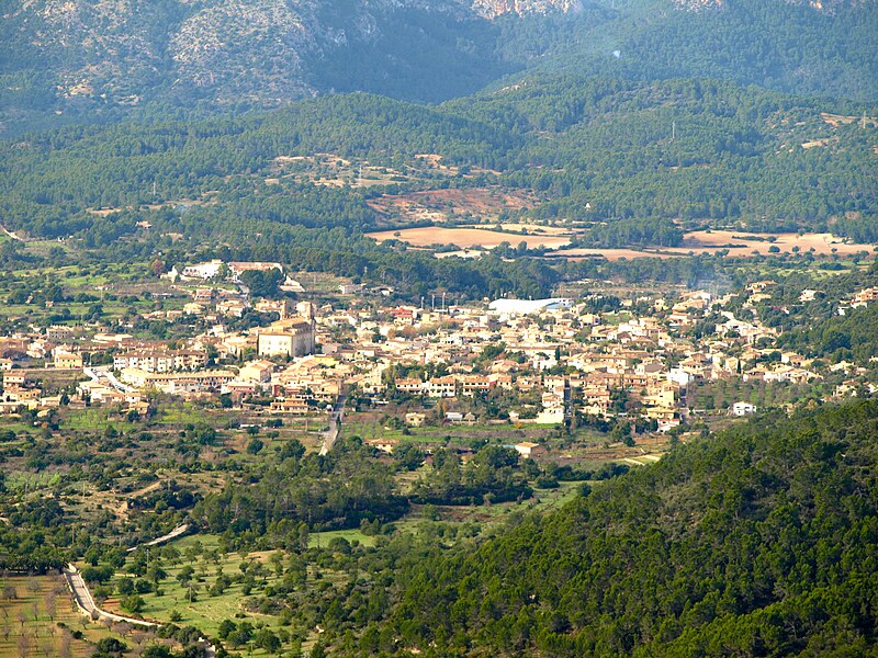 Archivo:Vista de Calvià.JPG