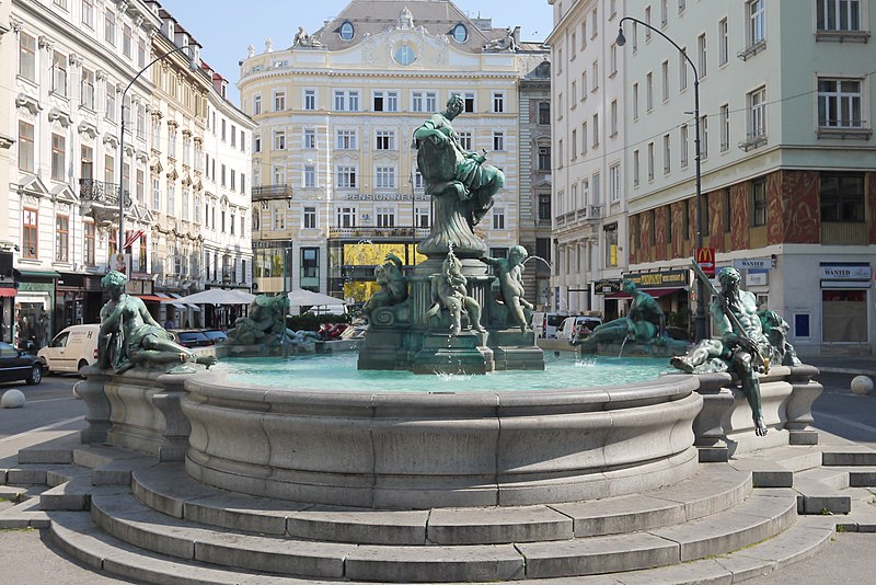 Файл:Wien Donnerbrunnen neuer Markt.JPG