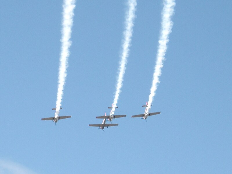 File:Benkid77 Stunt Planes 280806.JPG