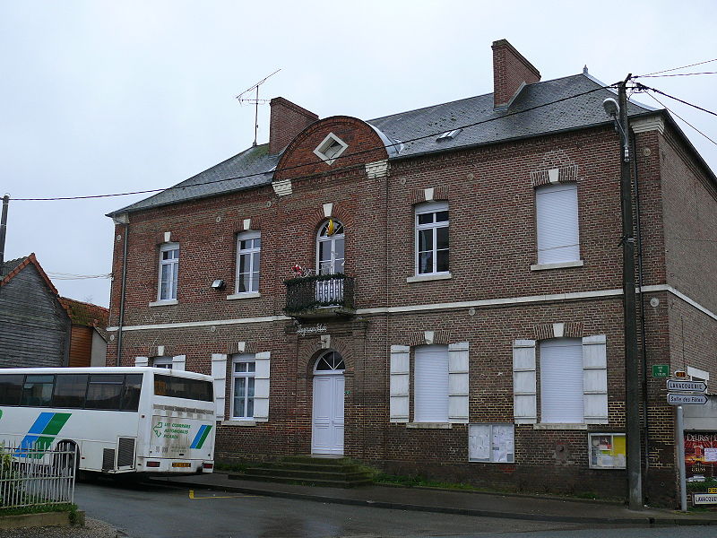 File:Croissy Mairie.JPG