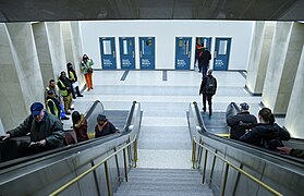 Concourse entrance from the Metro-North terminal