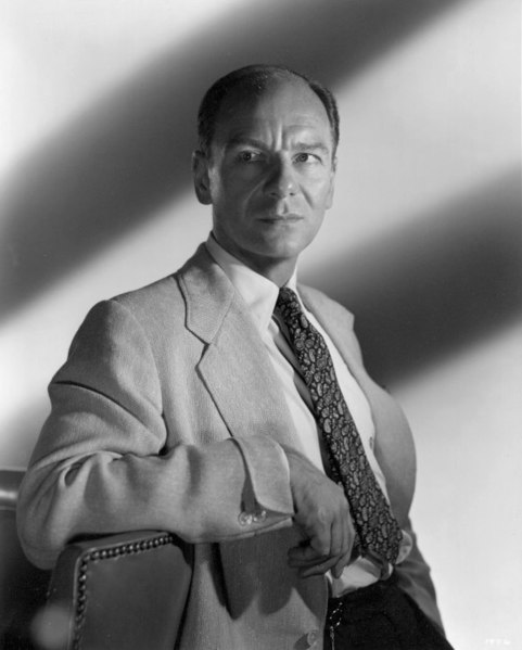 File:John Gielgud - 1953.jpg