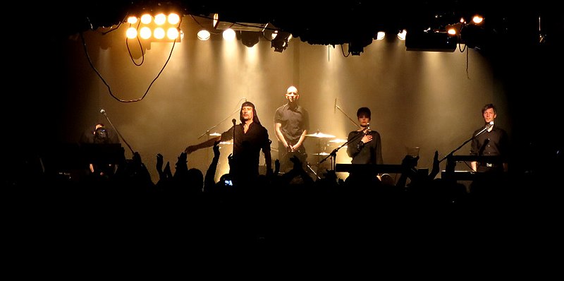 File:Laibach riga 2015.03.19-melnaa piektdiena.JPG