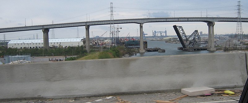 File:NOLAIndustrialCanalGentillyI10Bridge.jpg