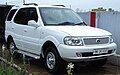 A 2006 Safari Dicor LX 3.0 in white.