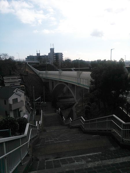 File:Shutoko K3,Shimizugaoka bridge.JPG