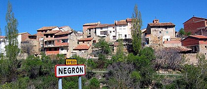 Vista parcial de Negrón, Vallanca (Valencia), desde la carretera CV-478.