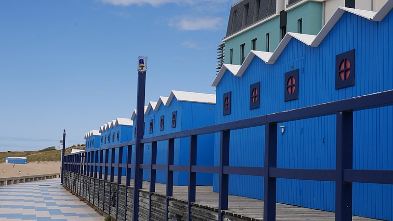 File:Cabines plages saint gilles.jpg