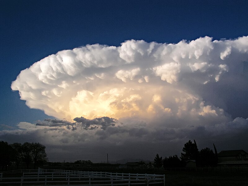 Archivo:Chaparral Supercell 2.JPG