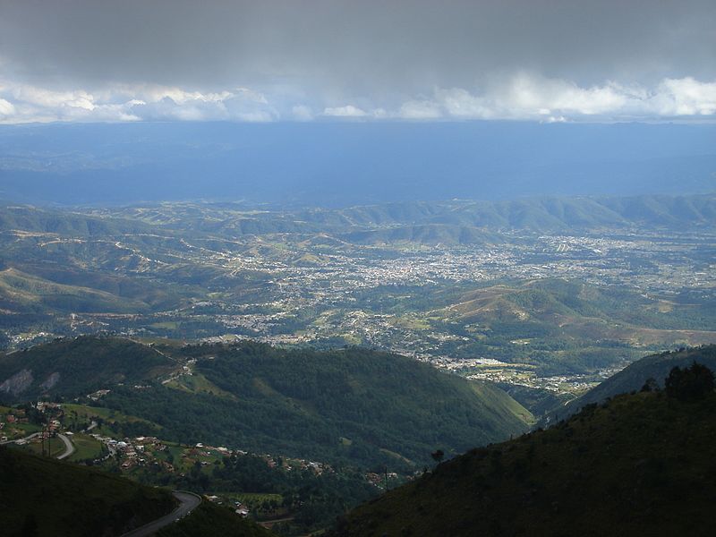 Archivo:HuehuetenangoCiudad.jpg