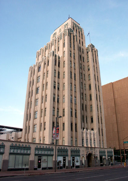 File:Luhrs Tower.jpg