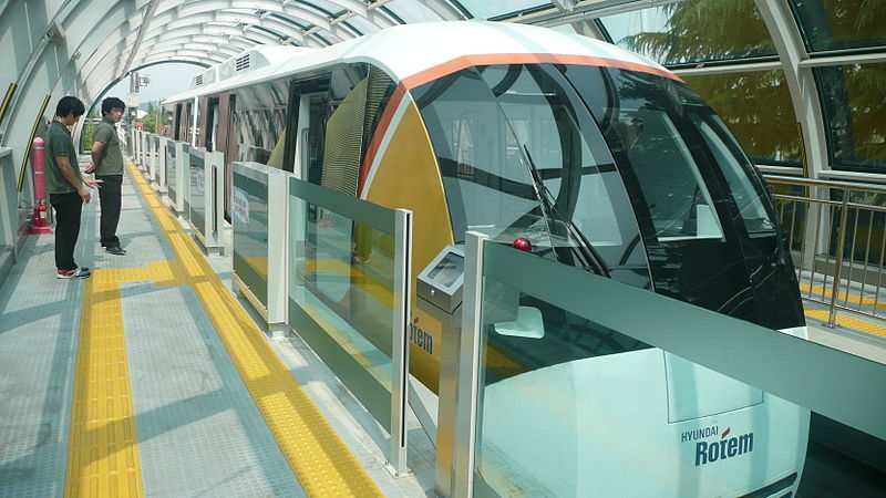 File:Maglev in Daejeon 01.jpg