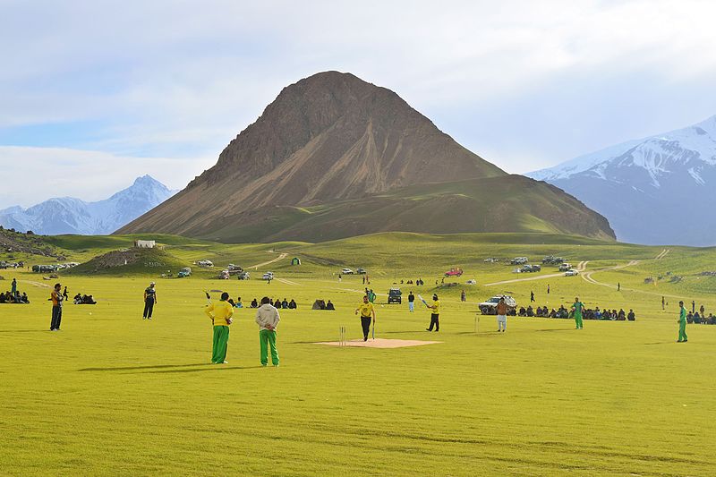 File:Qaqlasht, Chitral Pakistan.jpg