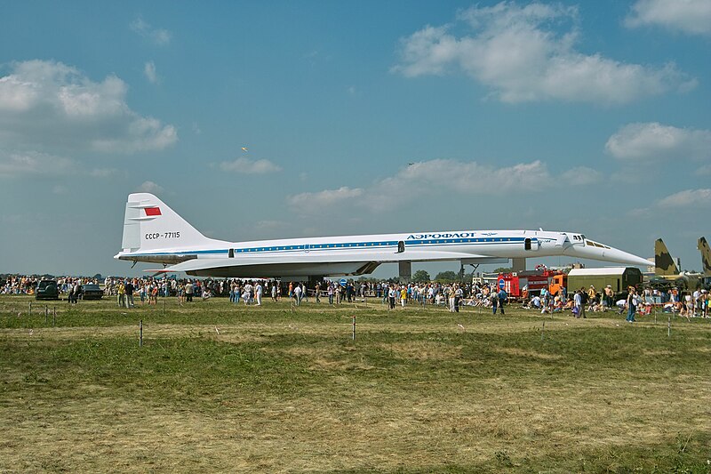 Файл:Tu-144 Maks-2007.jpg