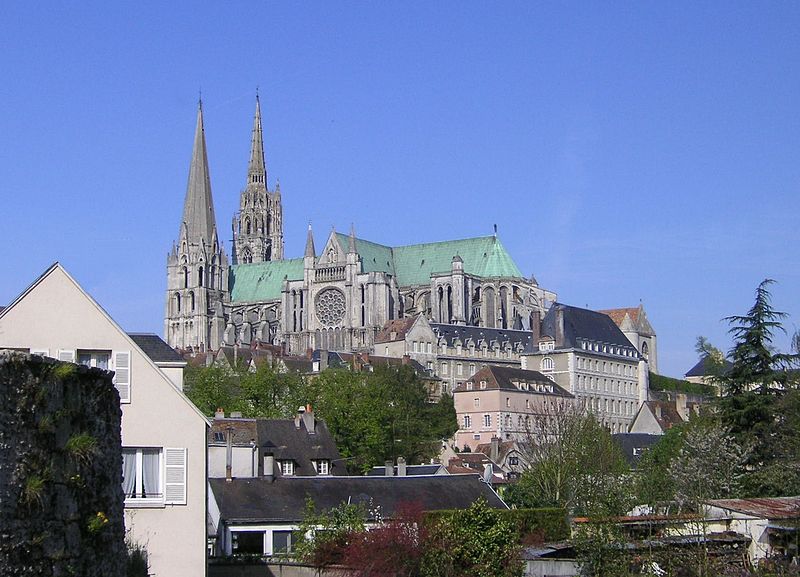 File:Chartres Cathedral 000.JPG