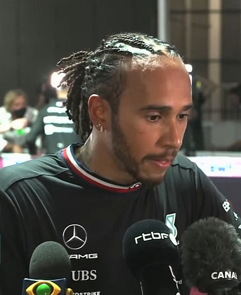 Archivo:Lewis Hamilton 2021.jpg