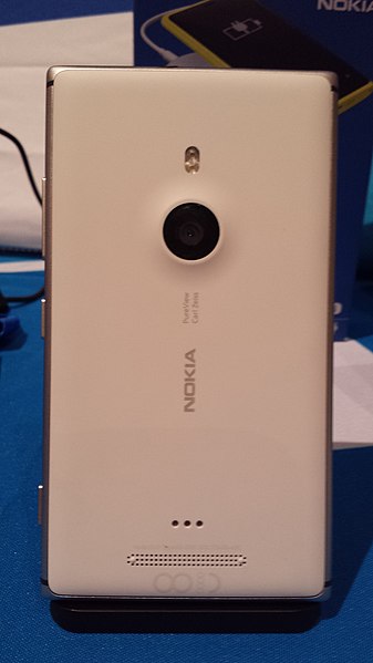 Файл:Lumia 925 reverse.jpg