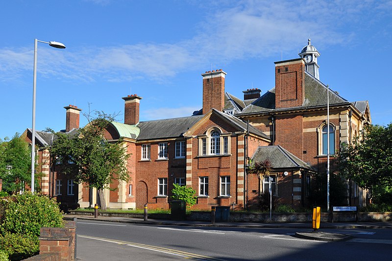 File:Sessions House, Surbiton.jpg