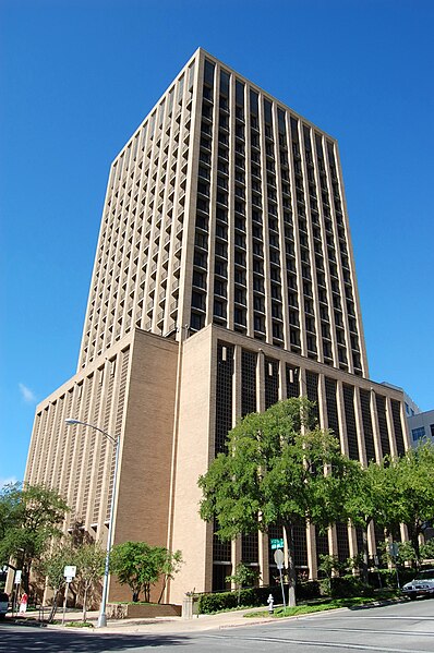 File:WestgateTower-2010-08-d.JPG