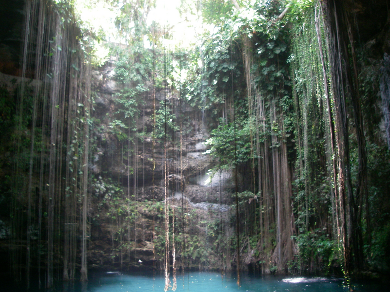 Файл:Cenote-ik-kil.png