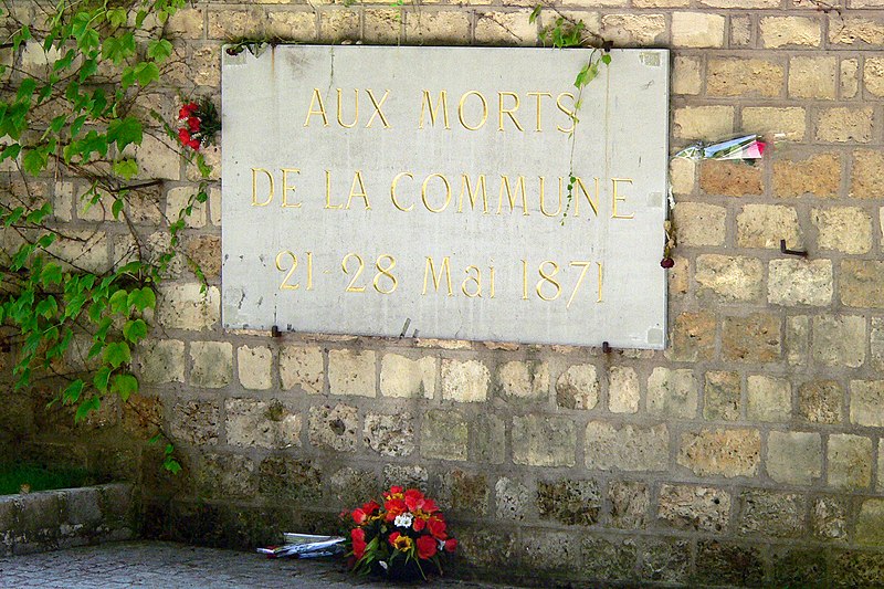 File:Perelachaise-Commune-p1000381.jpg